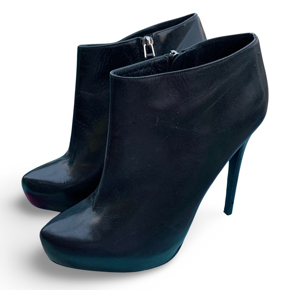 Emporio Armani stiletto ankle boots sz 40